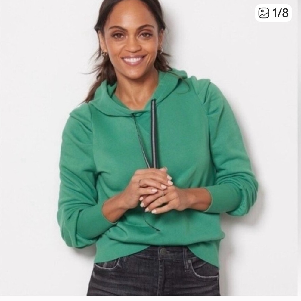 Evereve Myla Vibrant Green Puff Sleeve Pleated Hoodie